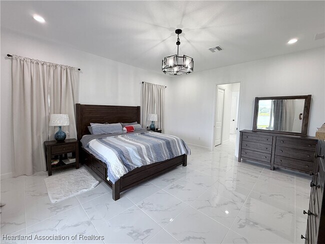 Photo - 5097 Moss Hammock Trl