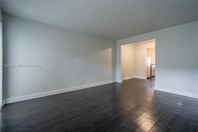 Photo - 7311 Byron Ave Unit 11