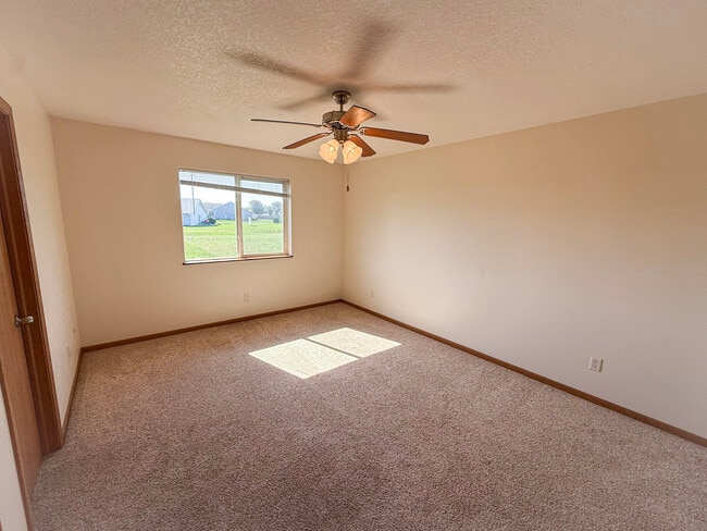 Photo - 13595 42nd Ave