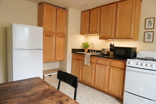 #3 - 822 Arch St