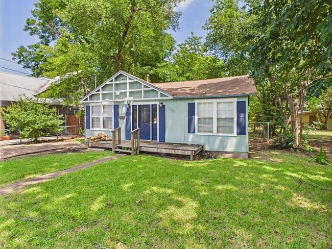 Photo - 1607 S 2nd St Casa