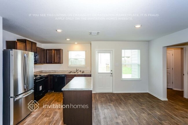 Photo - 9807 Spotted Rose