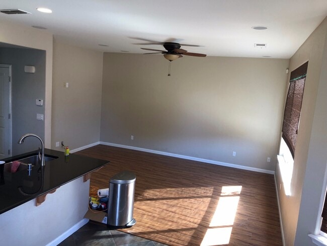 Photo - Beautiful 3 B/D 2.5 BA House in Roseville-COMING VERY SOON! ACT FAST AND APPLY NOW AS THIS PROPER...