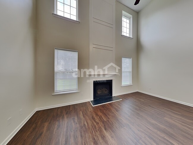 Photo - 8 Smokehouse Dr