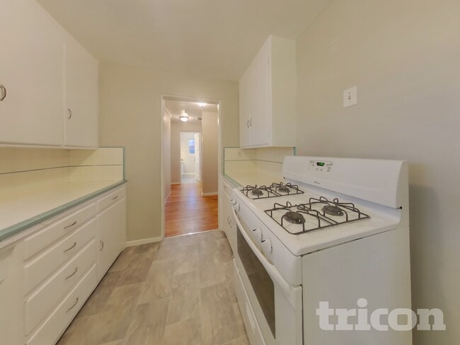 Photo - 342 Camellia Way