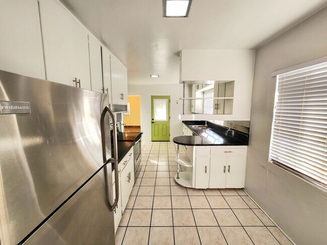 Photo - 414 Phillips Dr