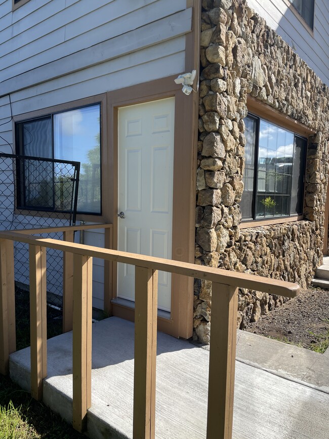 entry by parking area - 71-1621 Puu Lani Pl Unit CJB Ohana