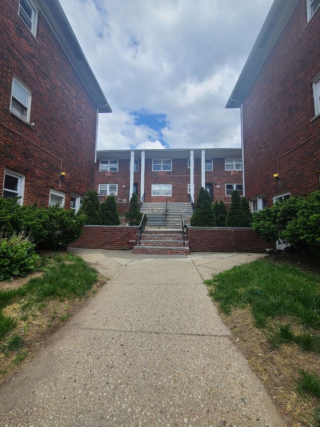 Photo - 479 Roseville Ave Unit 1