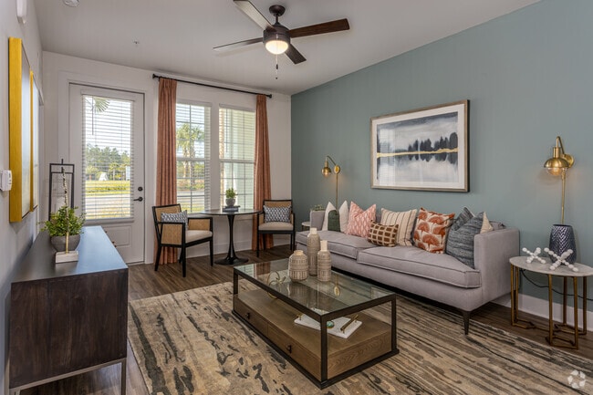 1BR, 1.5BA - 867SF