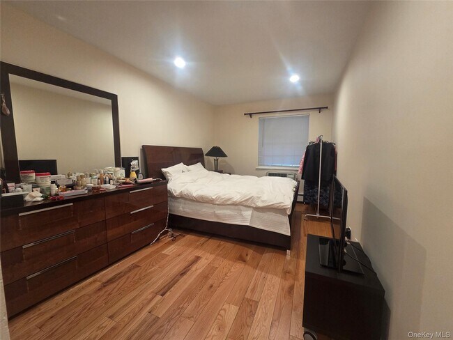 Photo - 206-14 Emily Rd Unit 42 L