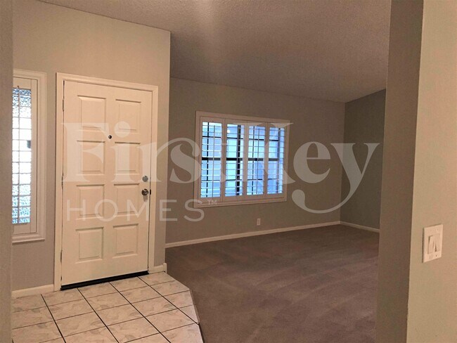 Photo - 12925 N 73rd Ave