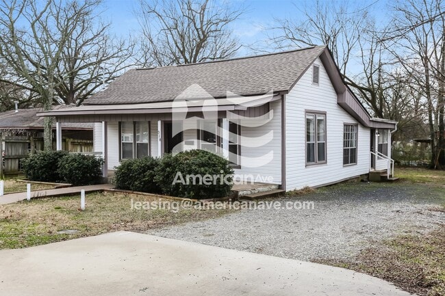 Photo - 318 W 50th St