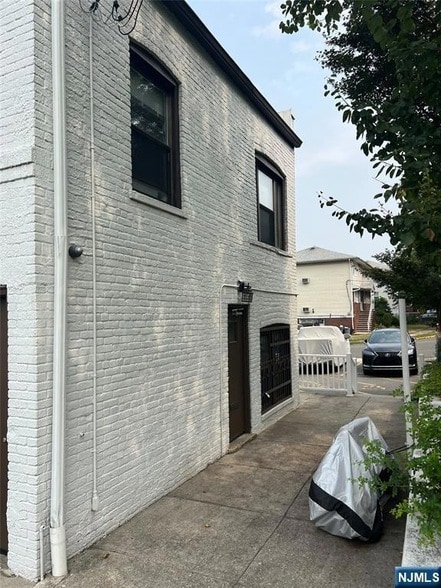 Photo - 432 Broad Ave