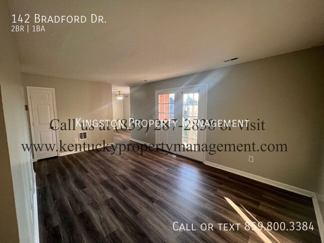 Photo - 142 Bradford Dr