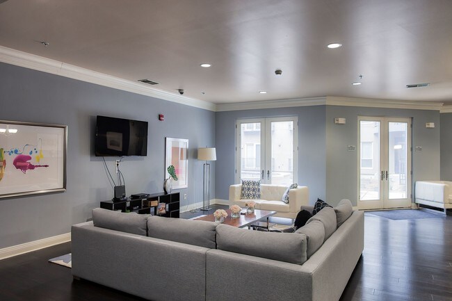 Maxwell Apartments