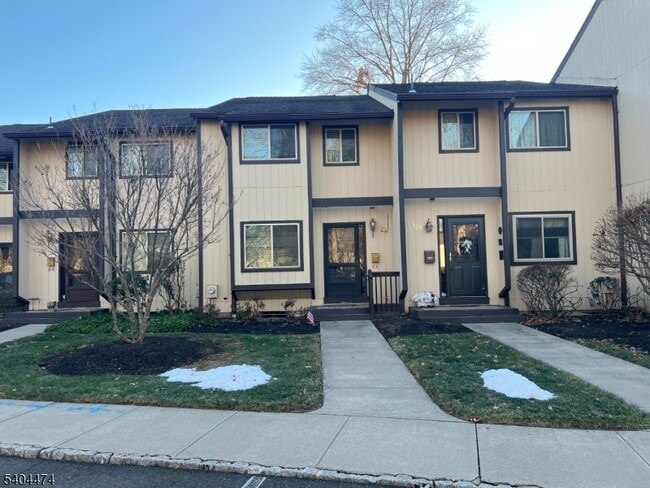 Building Photo - 124 Chelsea Way