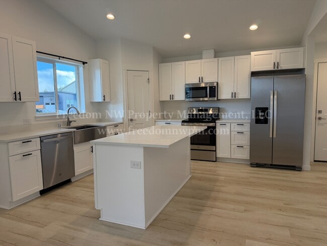 Photo - 1019 Peach Rd