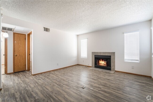 Building Photo - 1873 Dwarf Star Dr Rental