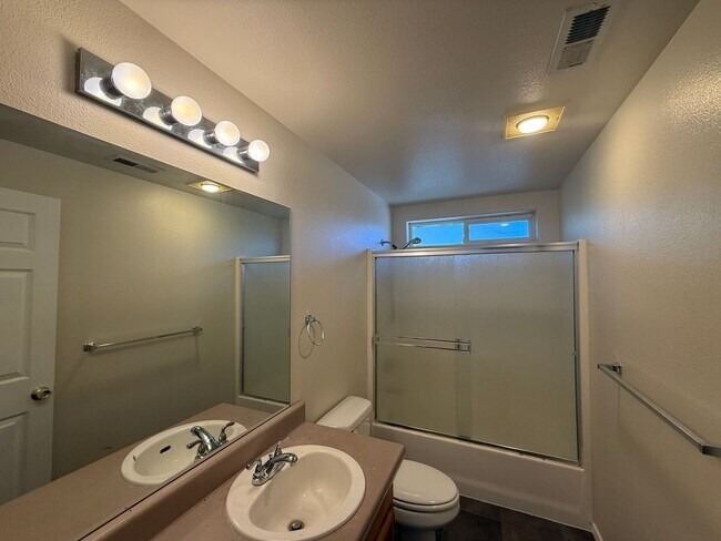 Photo - 209-213 Edwards St Unit 209 Edwards St