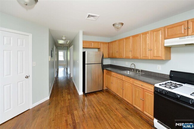 Photo - 12 Amity St Casa Adosada