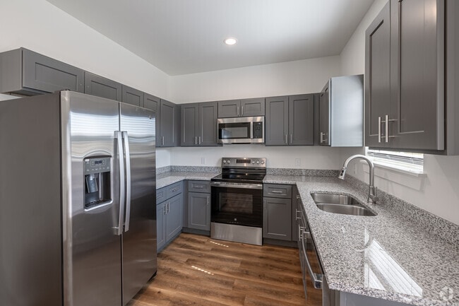 3BR, 2.5BA - 1,476SF - Kitchen