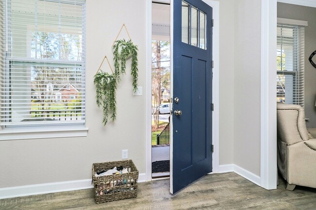 Photo - 221 Wilson Dr