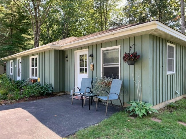 Photo - 8 Charity St