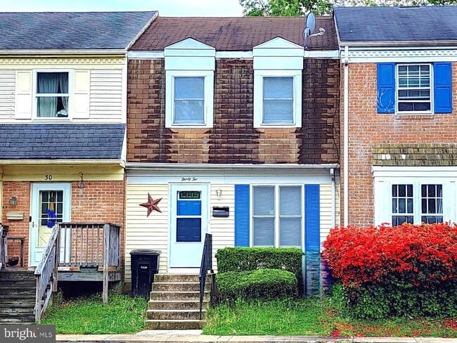 Photo - 32 Heritage Dr Townhome