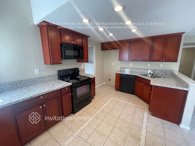 Photo - 102 Vanessa St