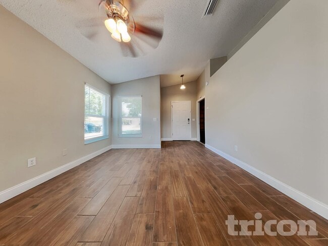 Photo - 310 Diamond Ridge Blvd
