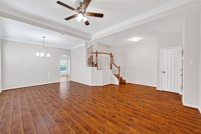Photo - 4539 Springfield Lakes St