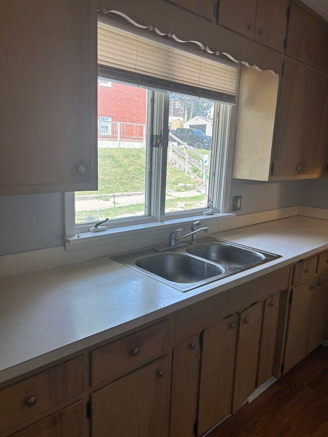 1821 13th Ave Unit 1821