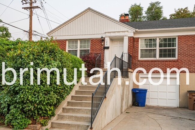 Building Photo - 1266 Parkway Ave