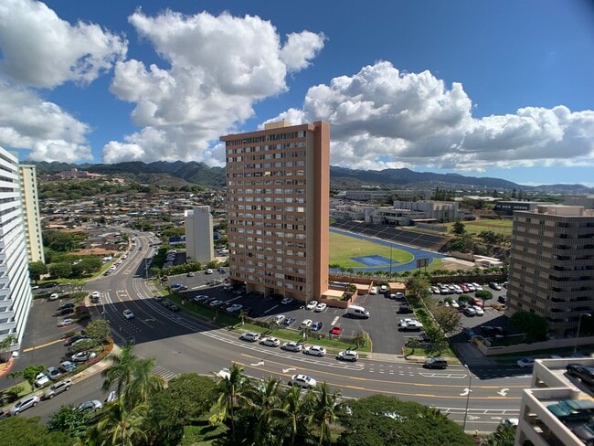 Photo - Salt Lake (Honolulu-Country Club Village 6) - 2 bed, 1 bath, 2 parking stalls
