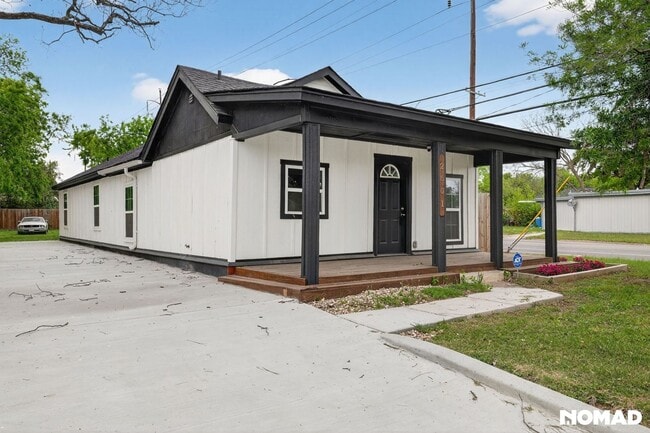 Photo - 2601 Flint Ave