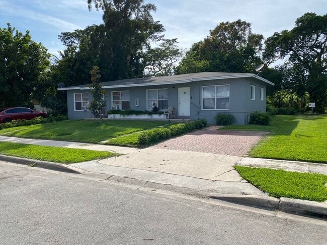 Photo - 37280 Okeechobee Ave Unit 21