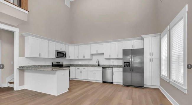 Photo - 181 Circle Dr W Unit 181 Circle Drive 2