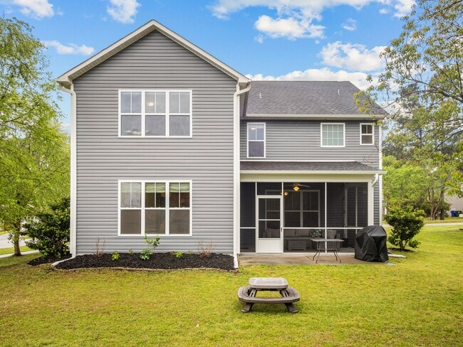 Photo - 154 Cornel Ln