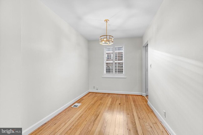 Photo - 4678 36th St S