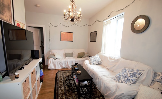 Photo - 11 Babcock St