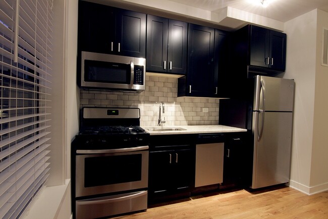 Photo - 2225 W Eastwood Ave Unit A04K