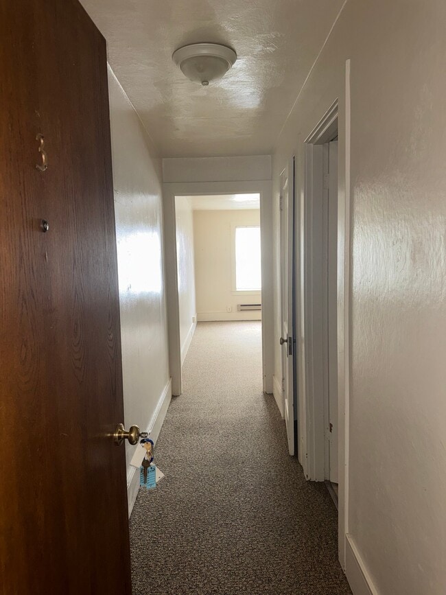 Photo - 605 1/2 Capitol Way S