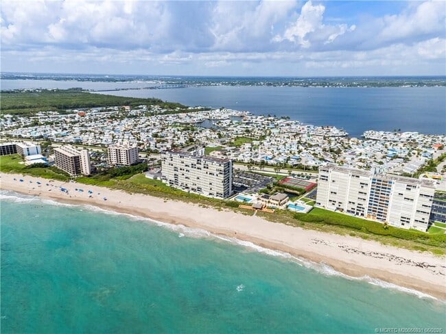 Building Photo - 10680 S Ocean Dr Unit G 2