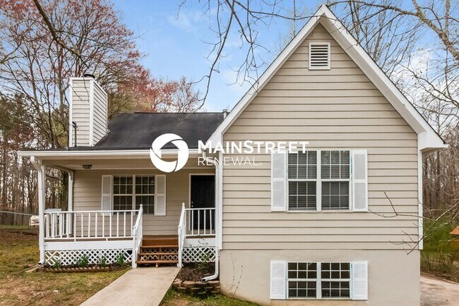 Building Photo - 3 Bedroom Pet-Friendly Home in Douglasvill...