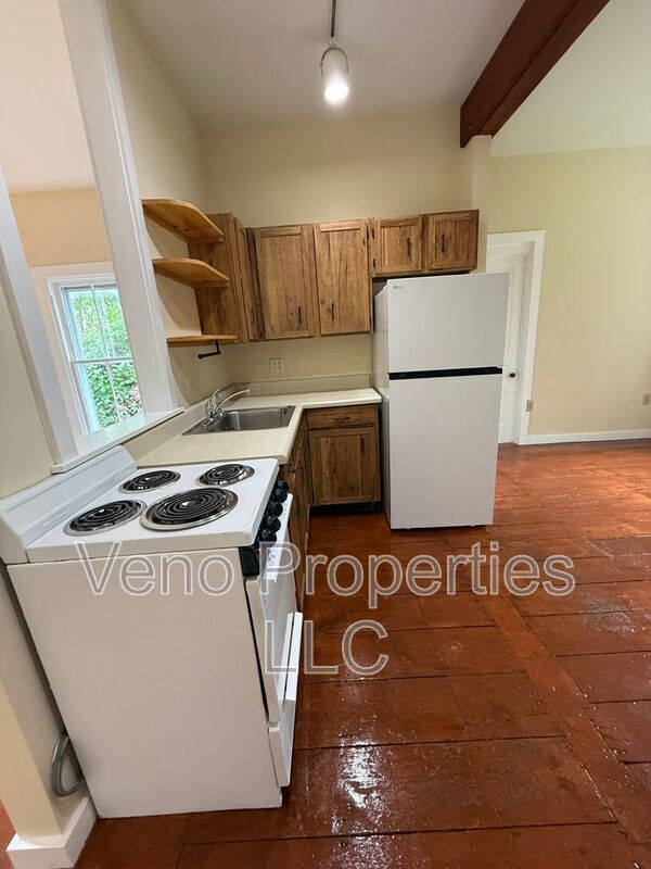 Photo - 1 Pleasant St