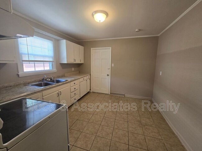 Photo - 1605 Pichard St