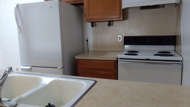 Photo - 134 N Troy Ave Unidad A