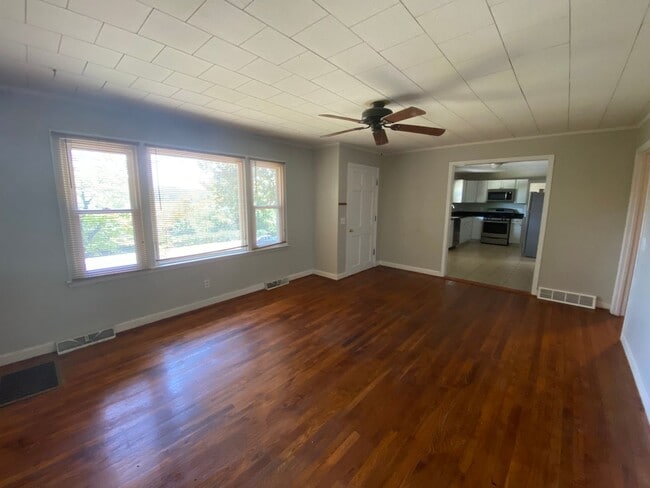 129 Freedom Dr