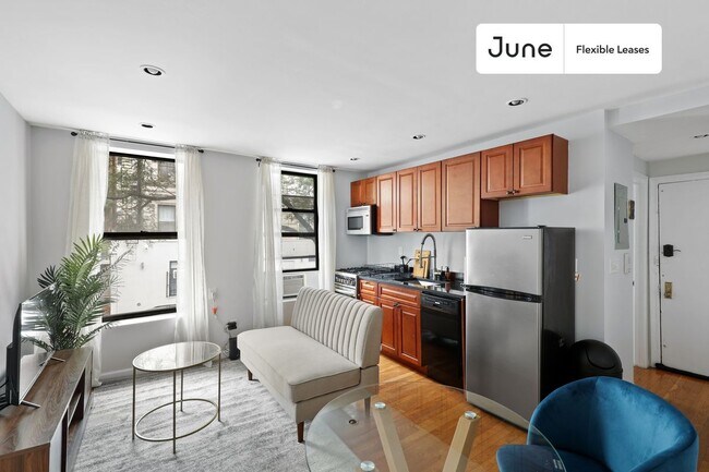 Photo - 226 E 7th St Apartment