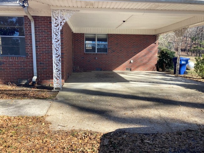 Photo - Minutes from Alexandria High School